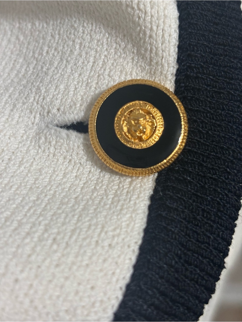 Vintage St John Collection Ivory and Black Santana 90s Knit Blazer Jacket - Picture 6 of 13